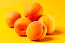 Консервированные абрикосы, необычный рецепт